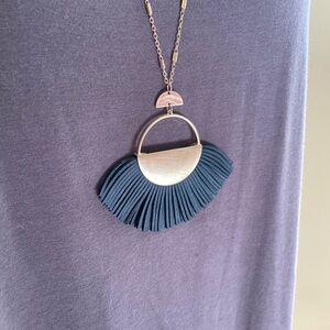 NWOT Black Fringe Fan Necklace